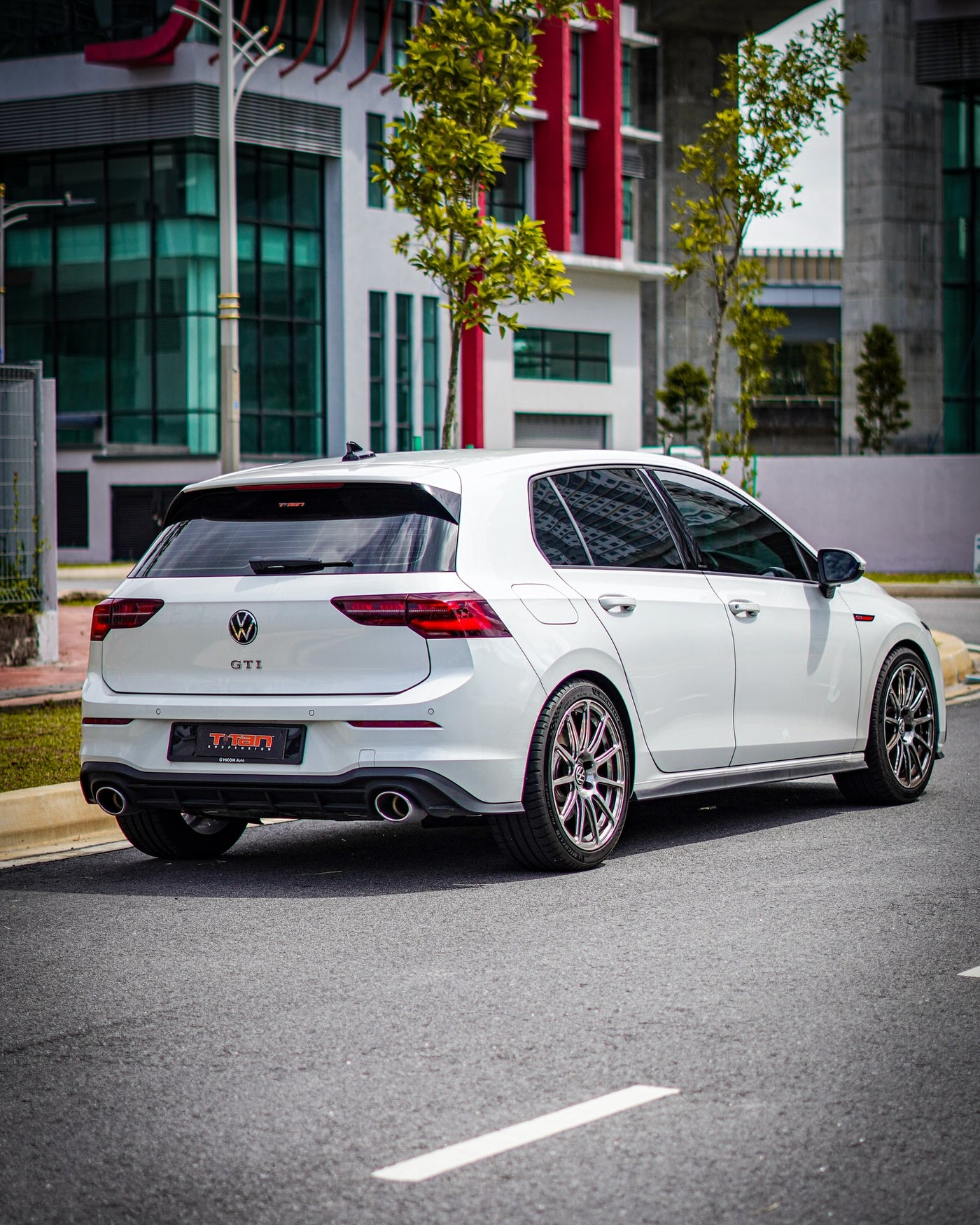 Volkswagen Golf MK8 GTi / R - TITAN SP-3 Coilover Suspension Kit