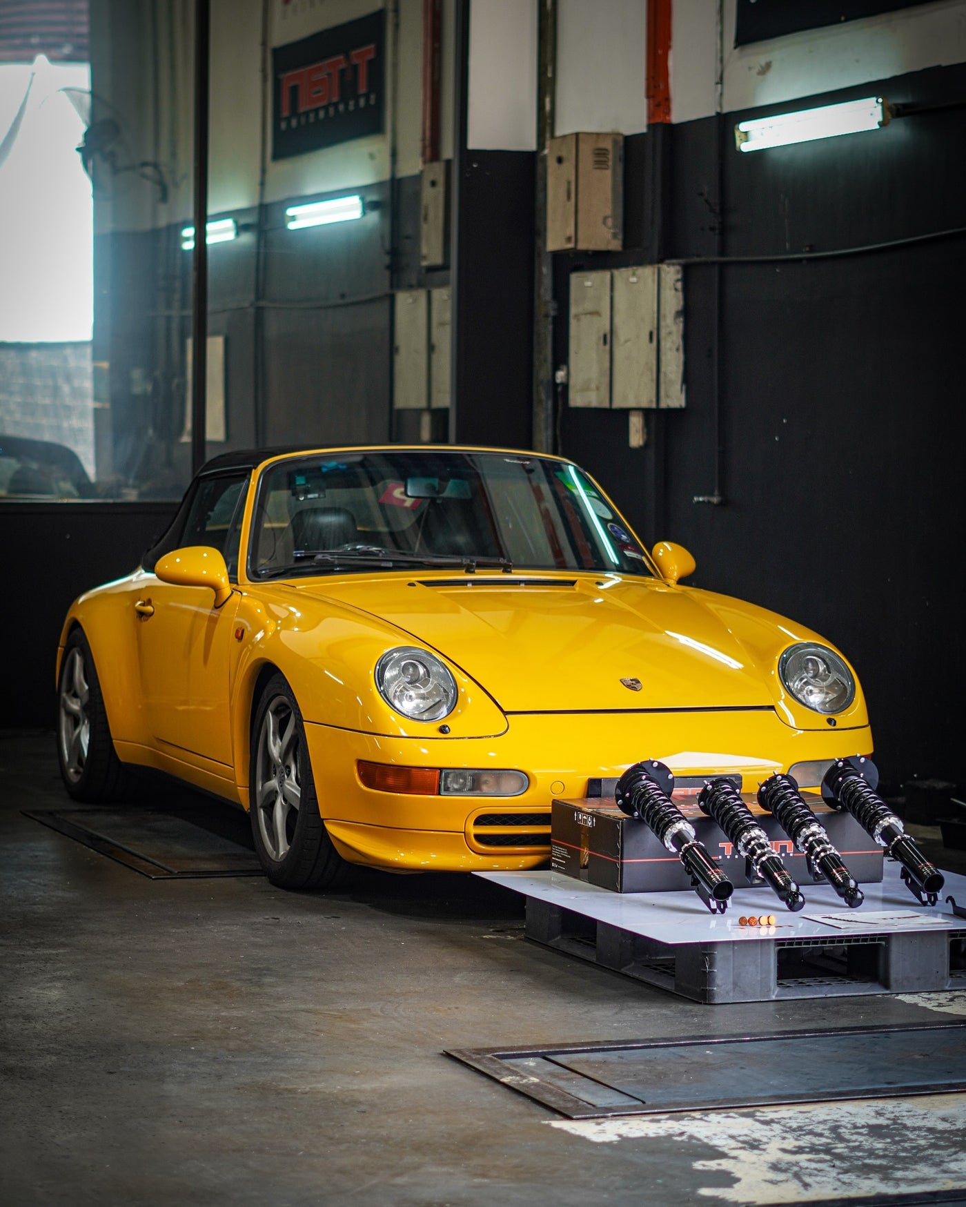 Porsche 911 (993) Coilovers - TITAN SP-3 Suspension Kit