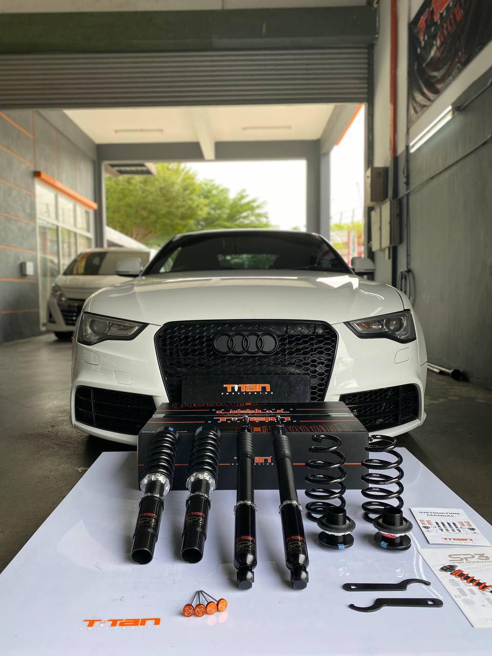 AUDI A5 コンプリートサスペンションキット VOGTLANO